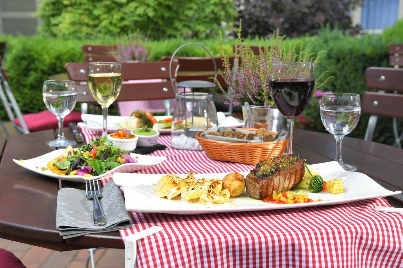 Landhotel Schnuck Schneverdingen Εξωτερικό φωτογραφία